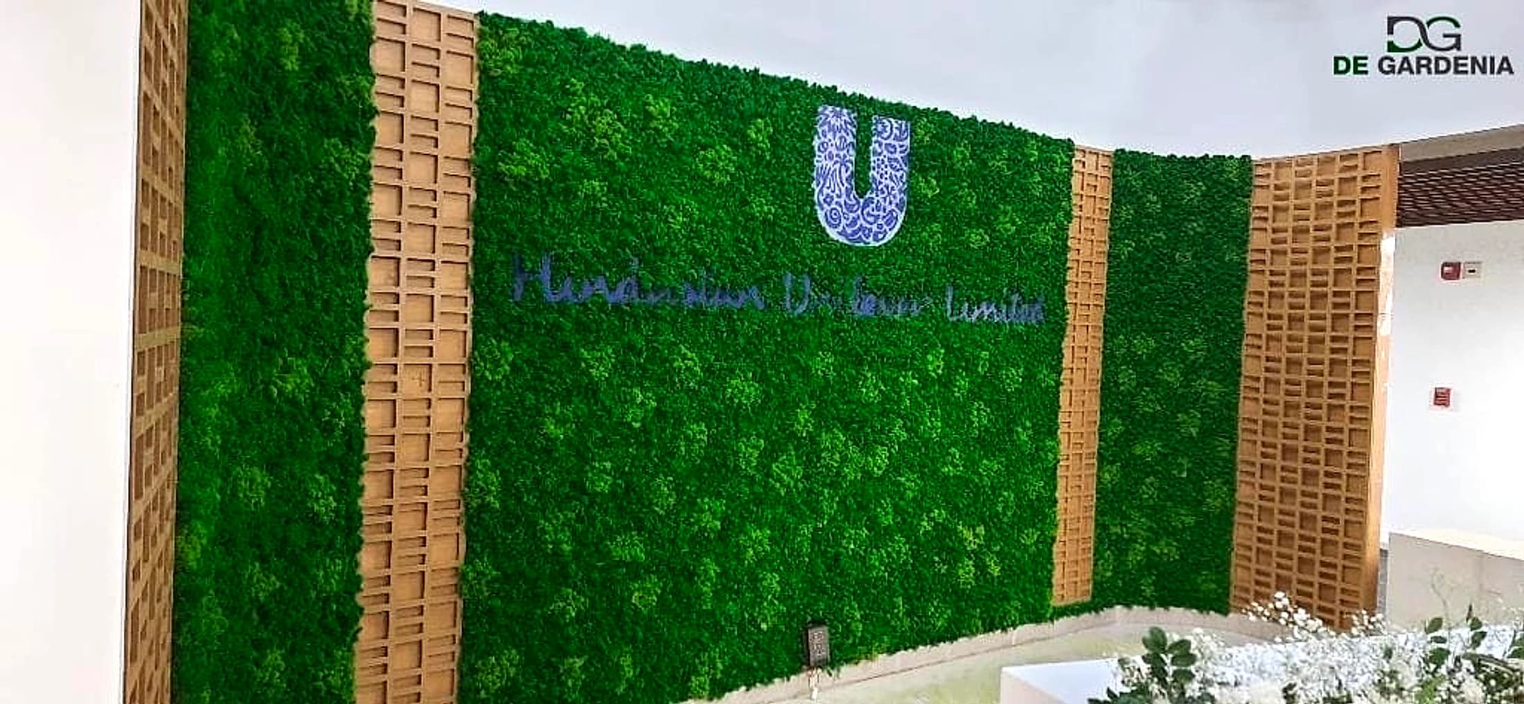 Hindustan Unilever curved preserved moss wall